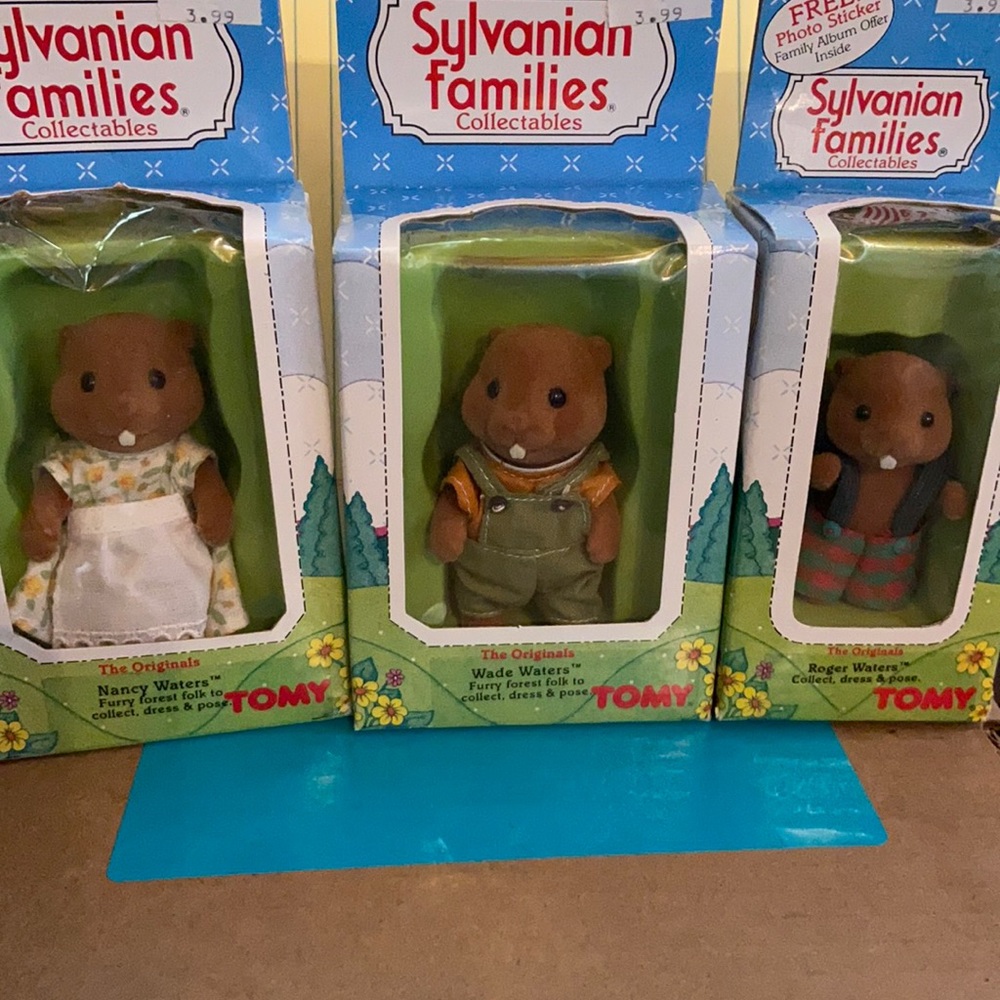 Sylvanian families lot beavers and mice